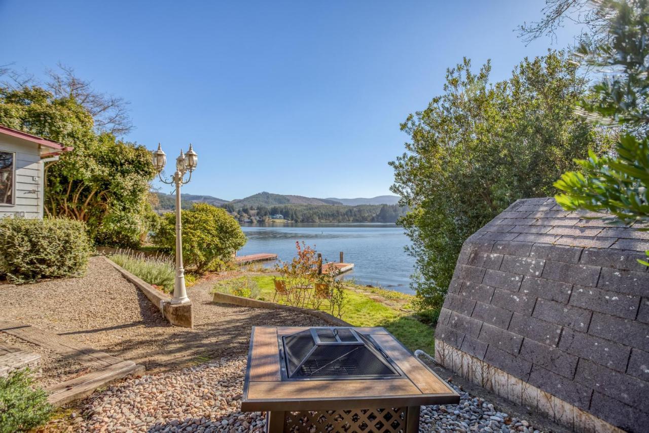 Regatta Park Lake House Линкън Сити Екстериор снимка
